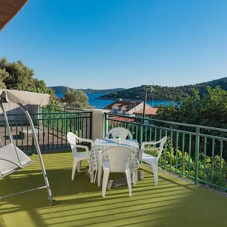 Vila Stella Vinišće